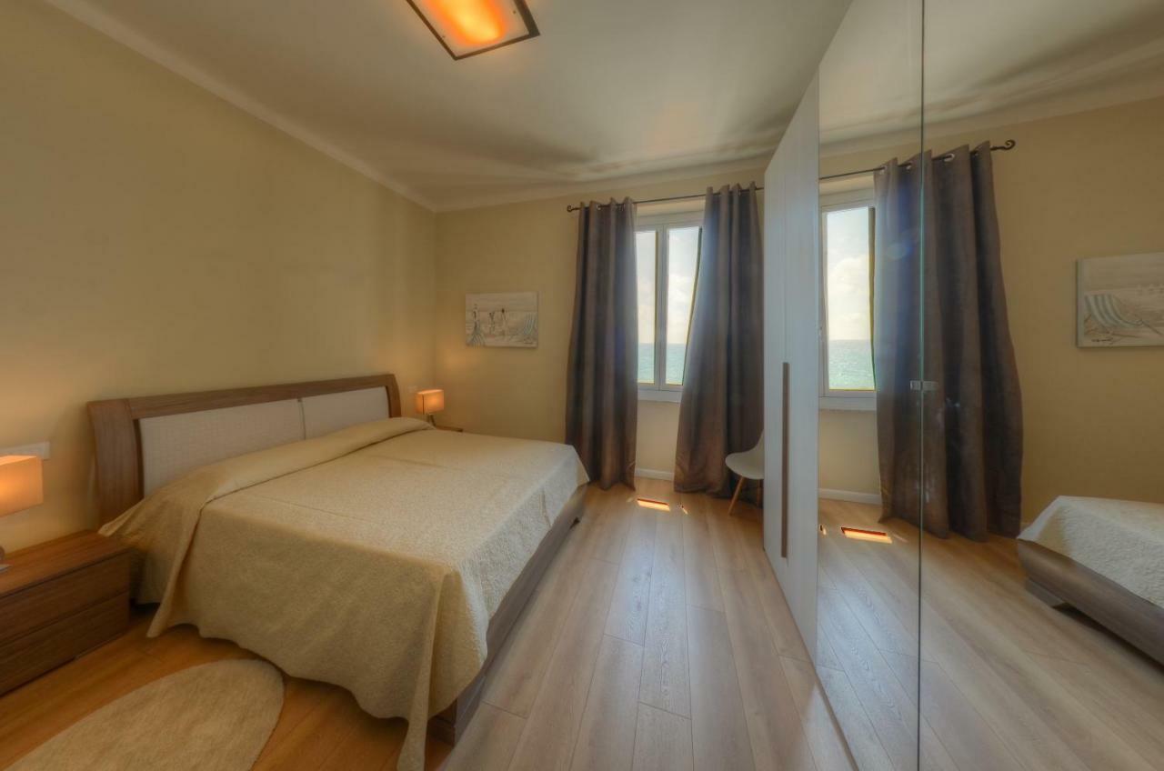 Blu Sea Apartments Pietra Ligure Ngoại thất bức ảnh
