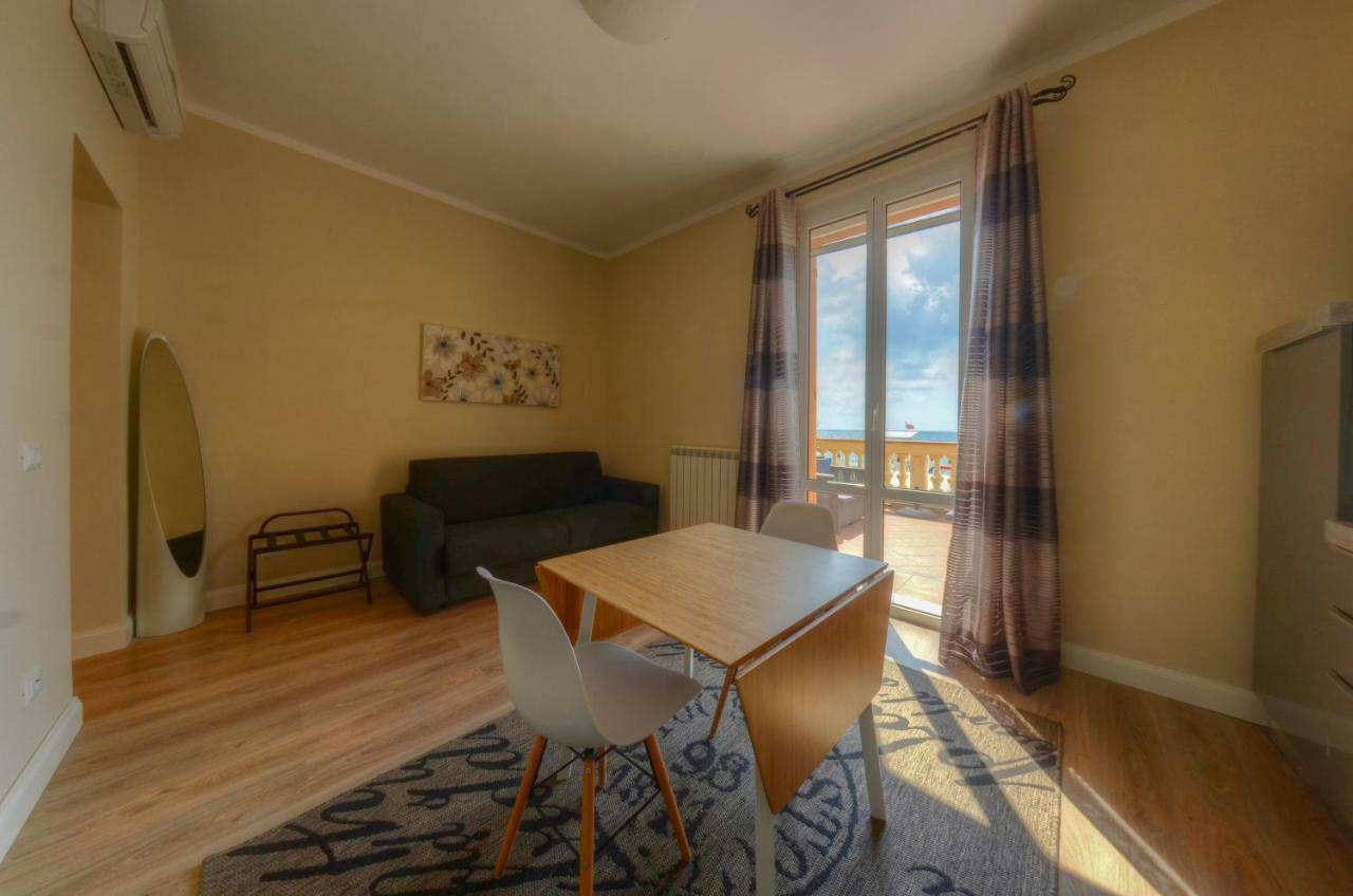 Blu Sea Apartments Pietra Ligure Ngoại thất bức ảnh